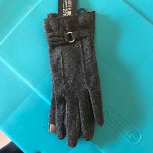 Women’s gloves